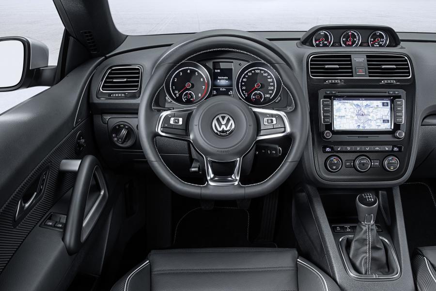  Volkswagen Scirocco 2.0 TSI 2014 года  (фото 8 из 9)